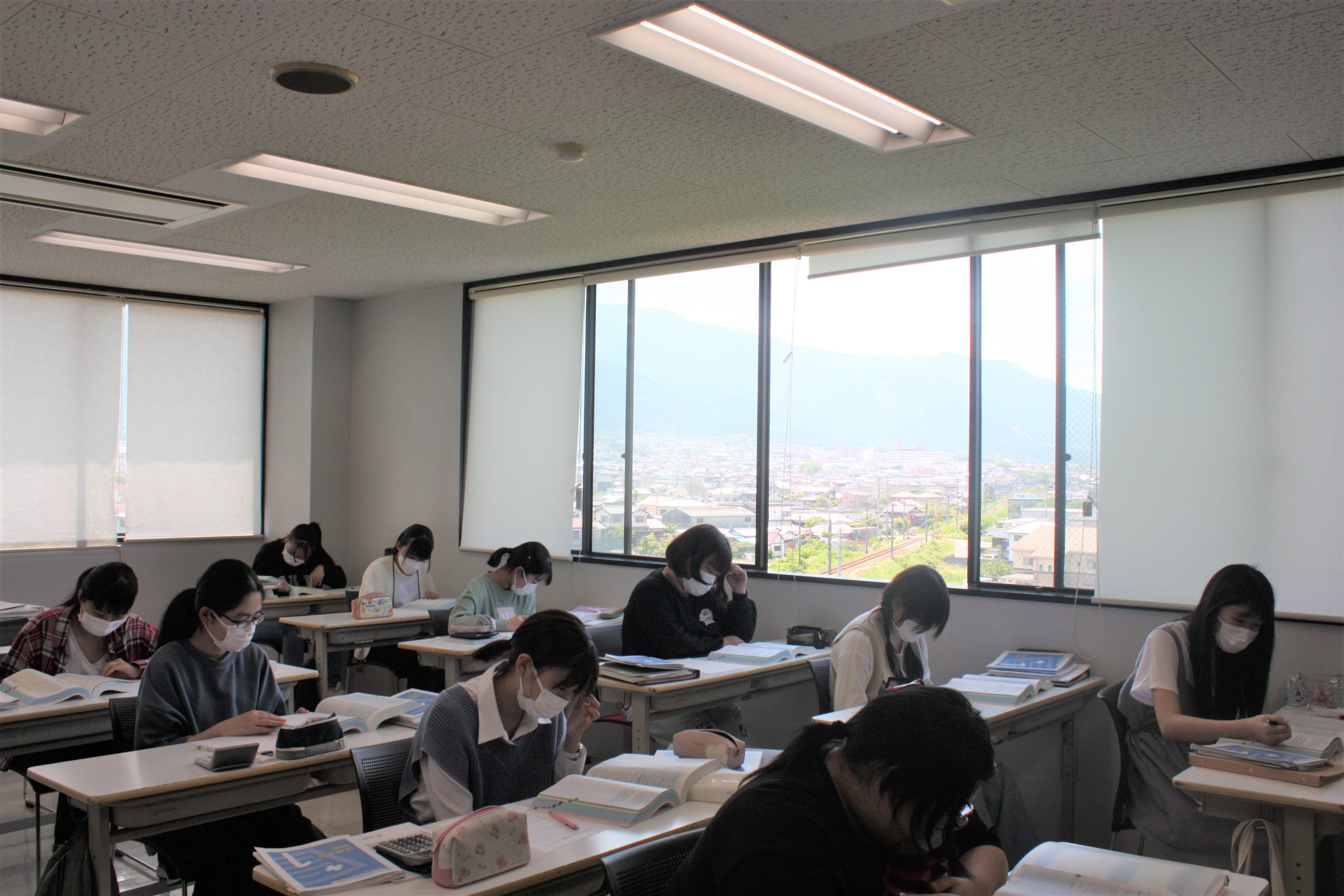 授業風景📚医療総合科・医療事務科1年 河原医療大学校 新居浜校